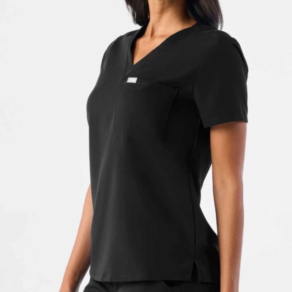 Figs Classic Black Scrub Top
